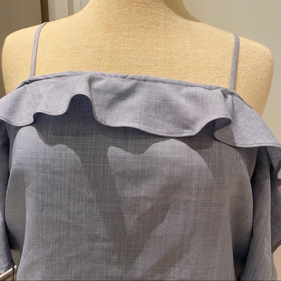 WAYF Cold Shoulder Top - Picture 4 of 12